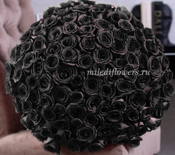 Монобукет из 101 черной розы Gothic